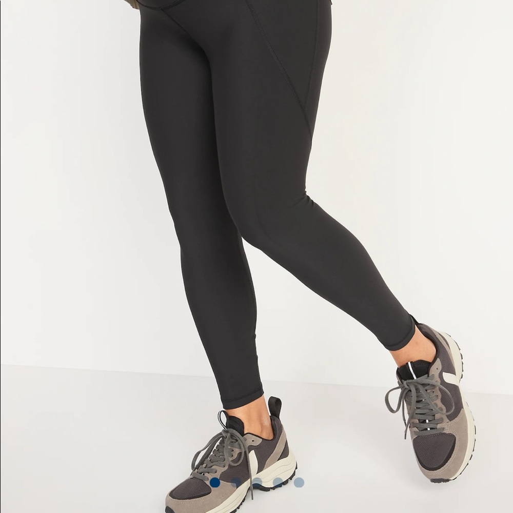 Old Navy Maternity Powersoft 7/8 Length Leggings